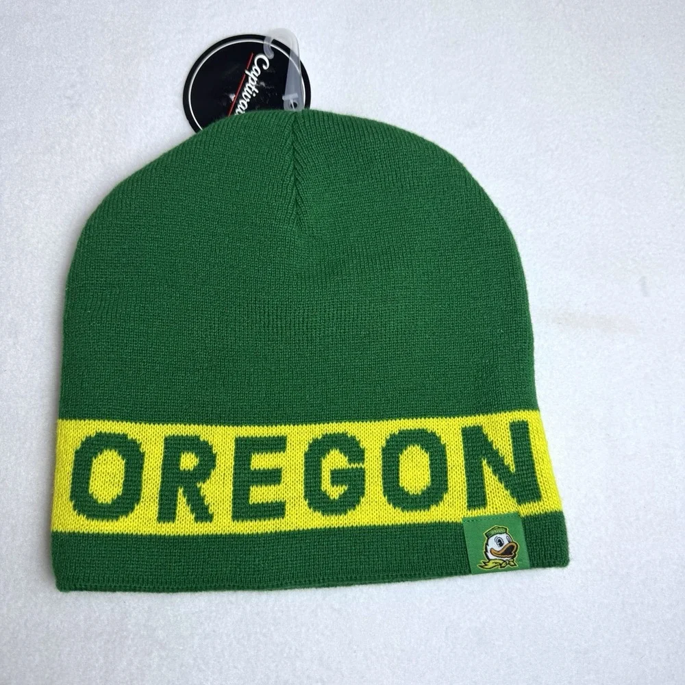 New Oregon Ducks Captivating Beanie Green Yellow Stocking Cap Knit University